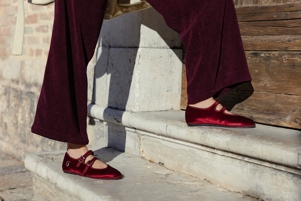 Gondolina shoes, the authentic Venetian shoes. The original Slippers Hand Made in Italy