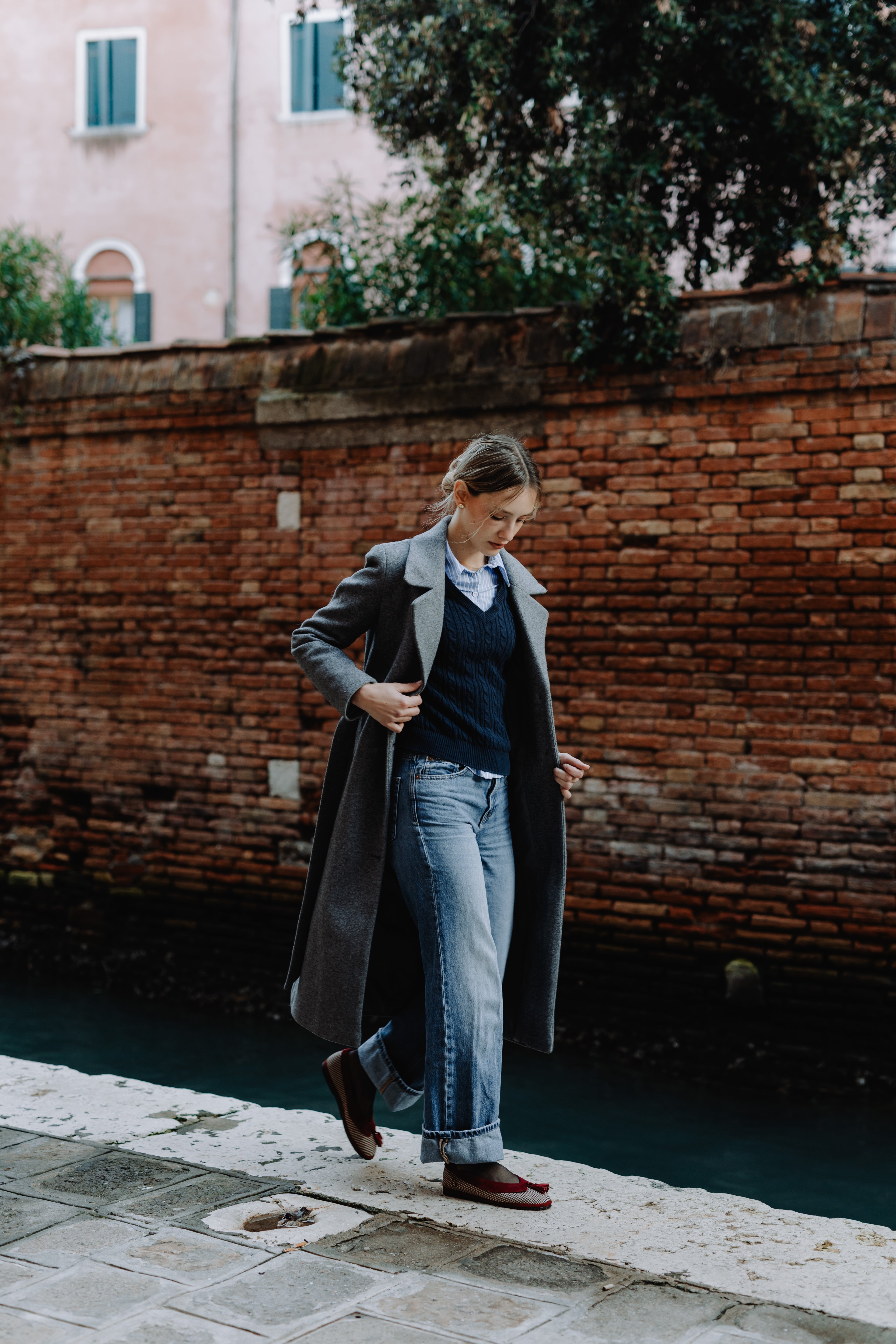 Handcrafted Gondolina Dogaressa ballet flats in scottish tweed and burgundy collar, featuring authentic Venetian design, full-body