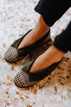 Handcrafted Gondolina Duchessa ballet flats in scottish tweed and green collar, featuring authentic Venetian design, lifestyle