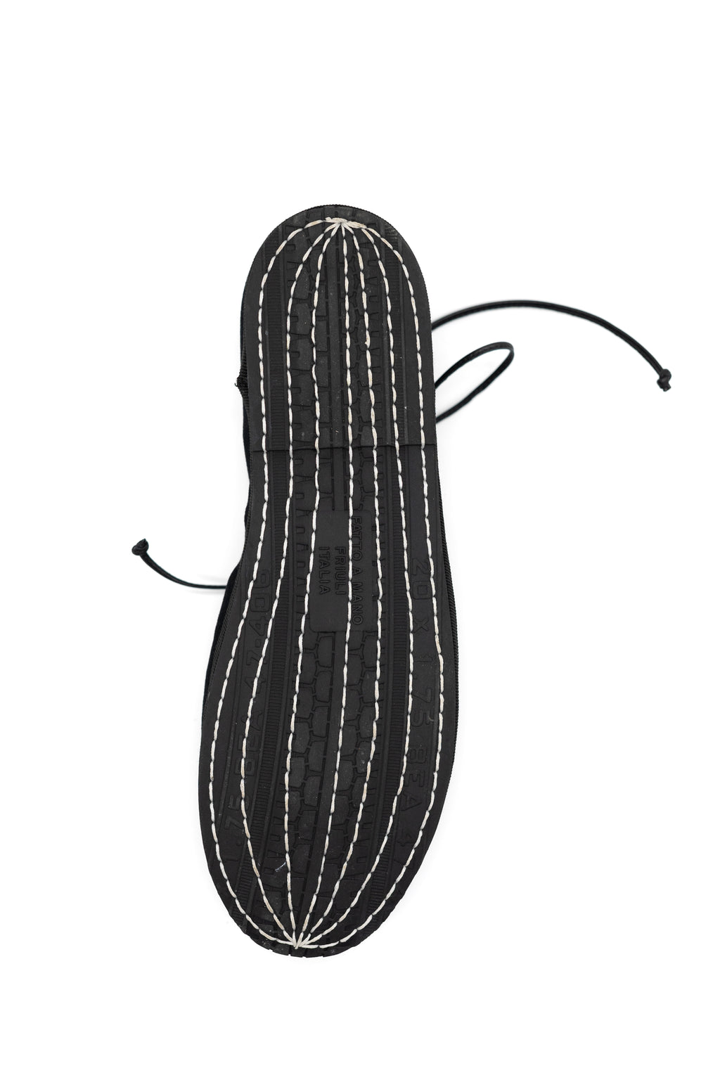 Handcrafted Gondolina Mascareta Ballet Flat in black velvet, featuring authentic Venetian design, Sole detail