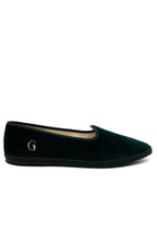 Handcrafted Gondolina Bucintoro flats in dark green velvet, featuring authentic Venetian design, main view