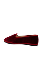 Handcrafted Gondolina Bucintoro flats in dark red velvet, featuring authentic Venetian design, back view