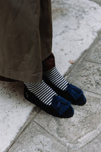 Handcrafted Gondolina Lagazuoi fringe tassel flats in blue velvet, featuring authentic Venetian design, main view