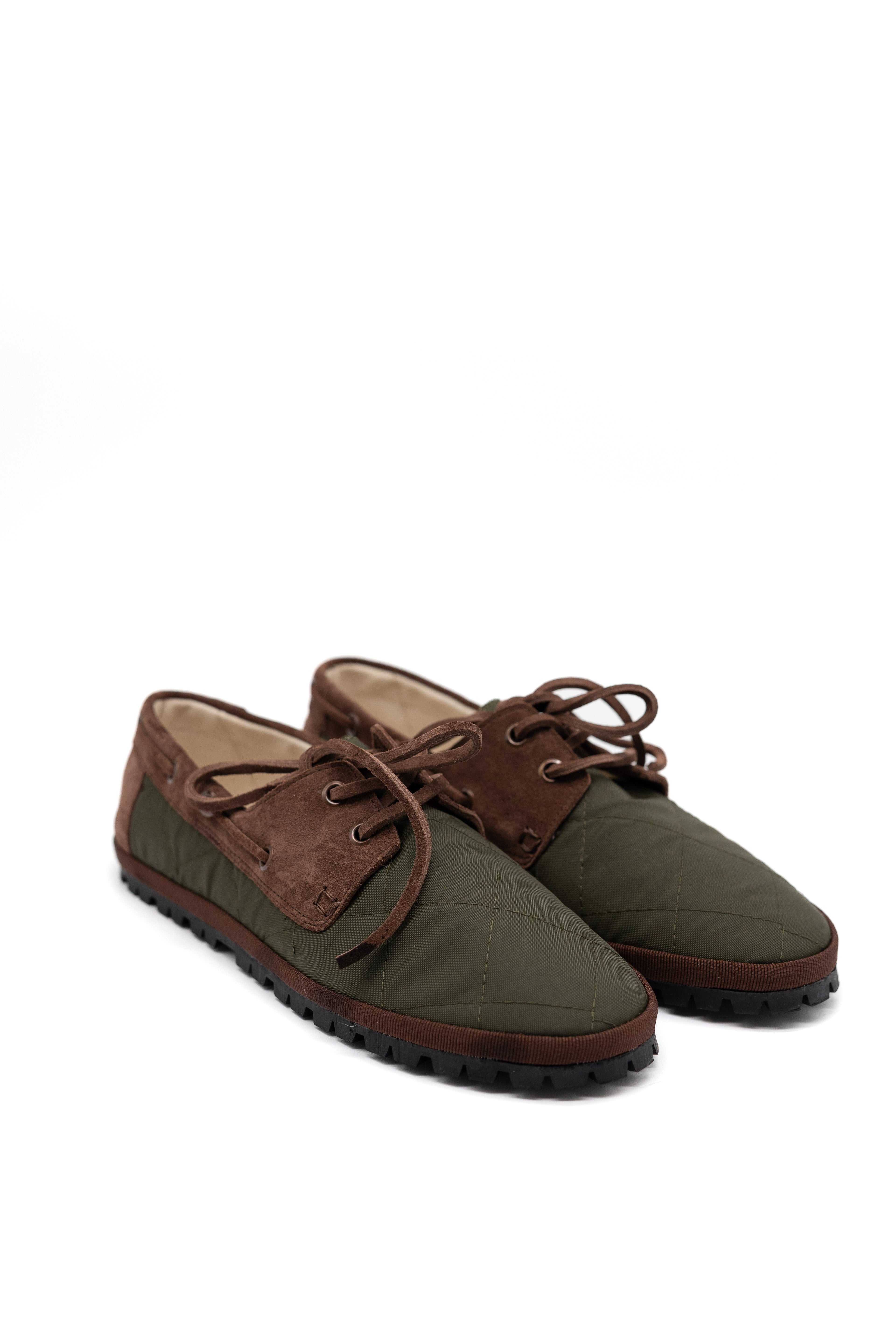 Handcrafted Gondolina Laguna loafers waterproof in green nylon, featuring authentic Venetian design, close-up