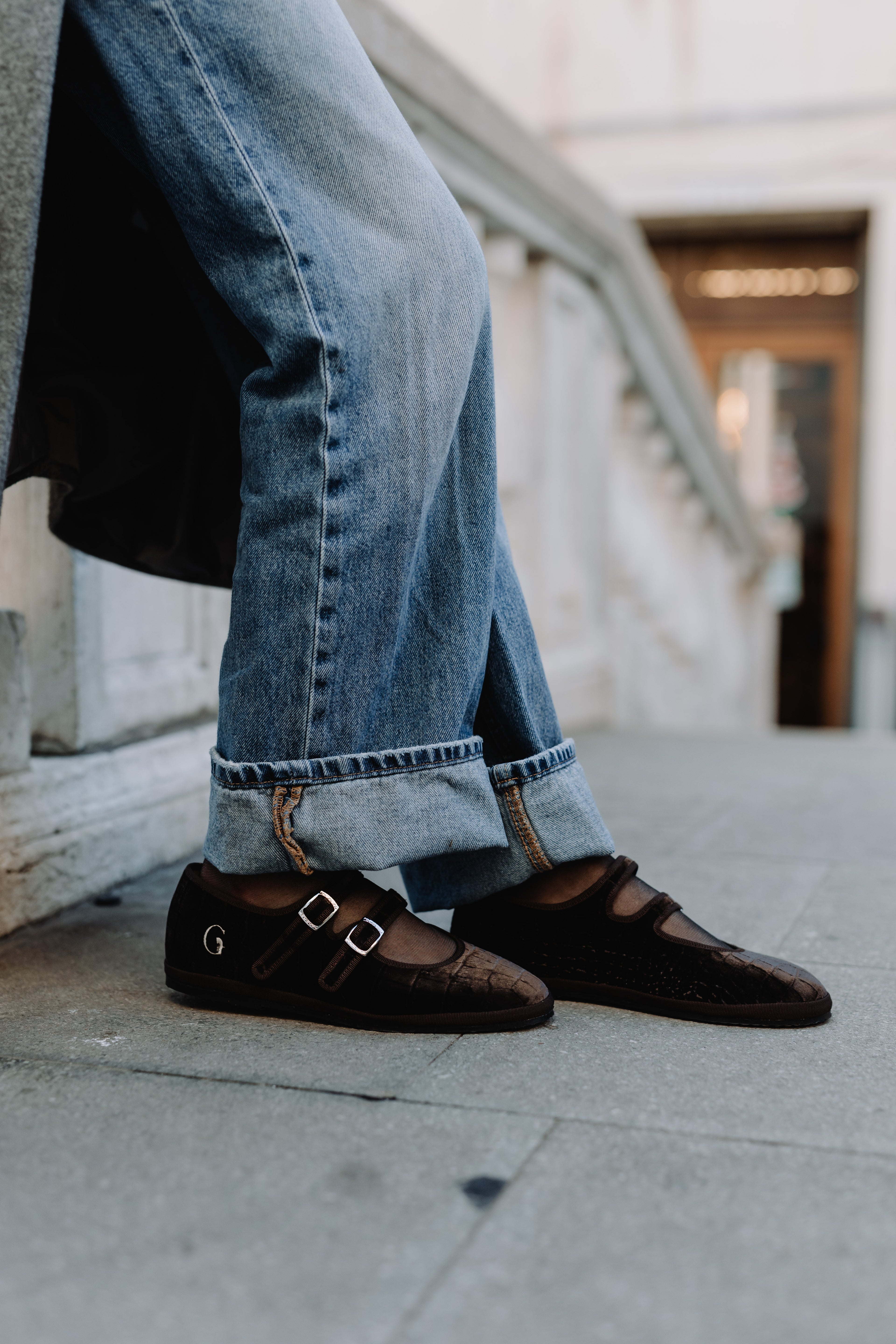 Handcrafted Gondolina Cocco Mary Jane with brown crocodile effect, featuring authentic Venetian design, detail