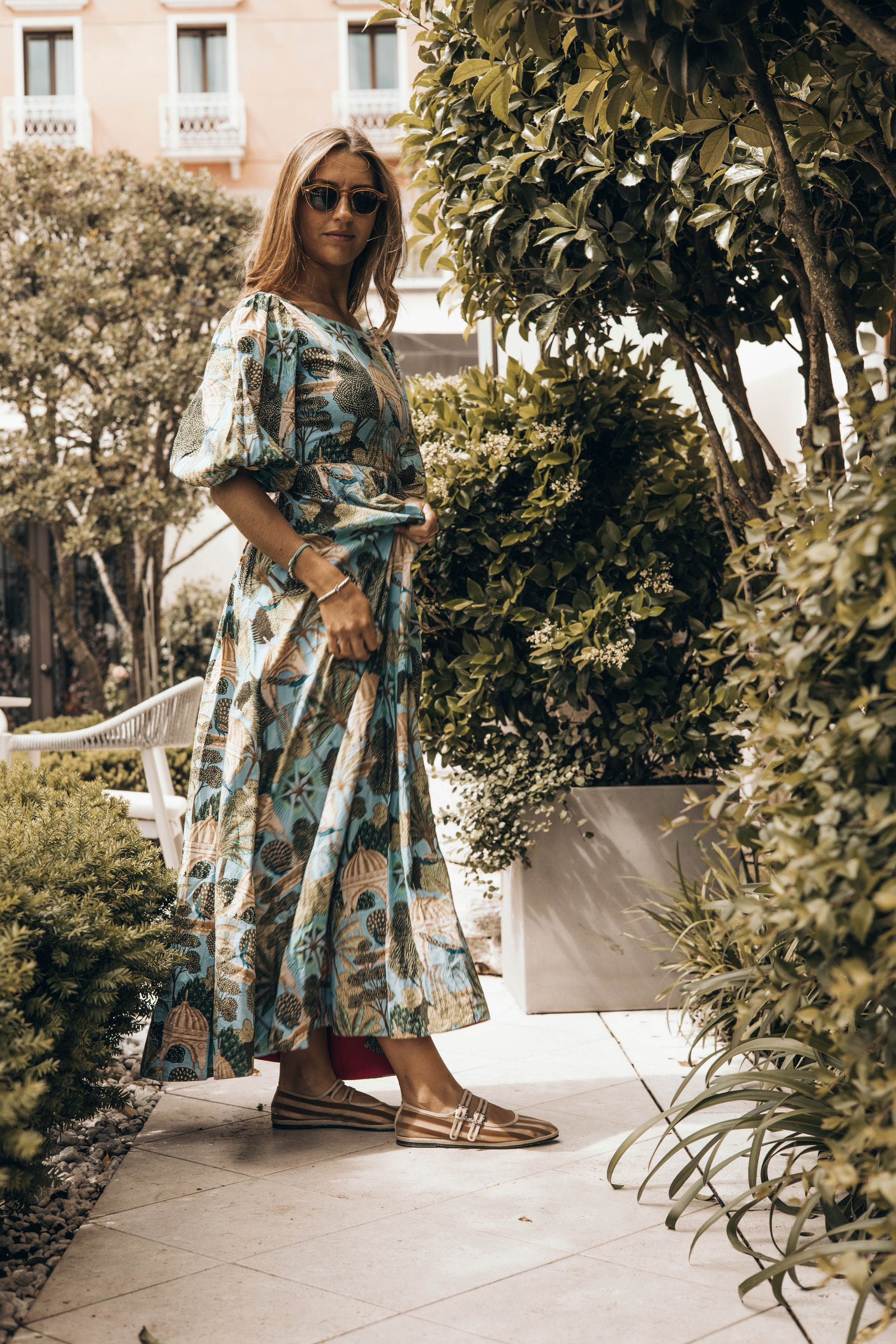 Handcrafted Gondolina Deserto in light brown stripes in mesh for women, featuring authentic Venetian design, full-body