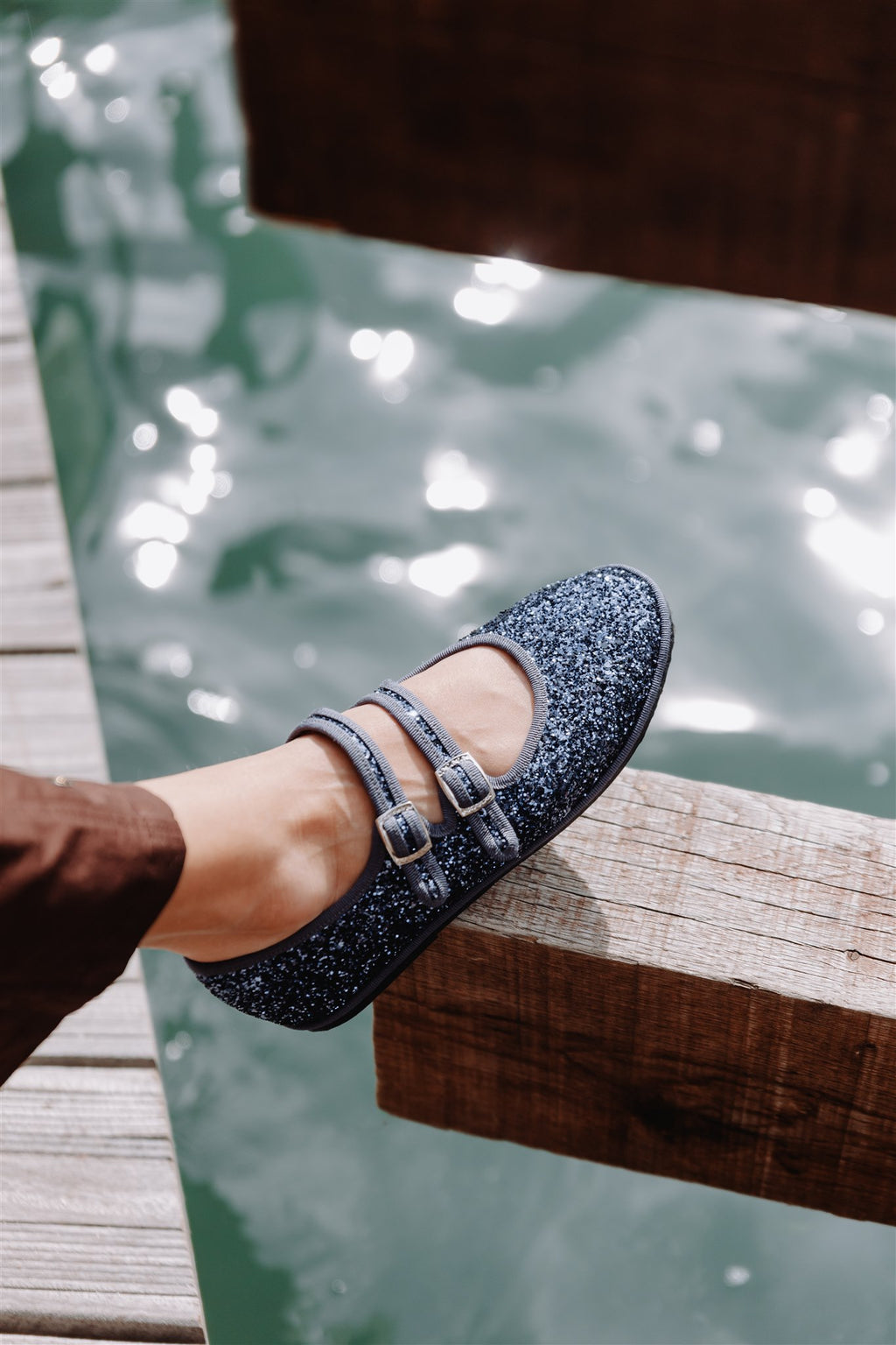 Handcrafted Gondolina Gran Canale Mary Jane in blue glitter, featuring authentic Venetian design, main view