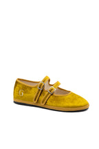 Handcrafted Gondolina Nina Mary Jane in yellow silk velvet, featuring authentic Venetian design, side view