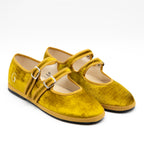 Handcrafted Gondolina Nina Mary Jane in yellow silk velvet, featuring authentic Venetian design, detail