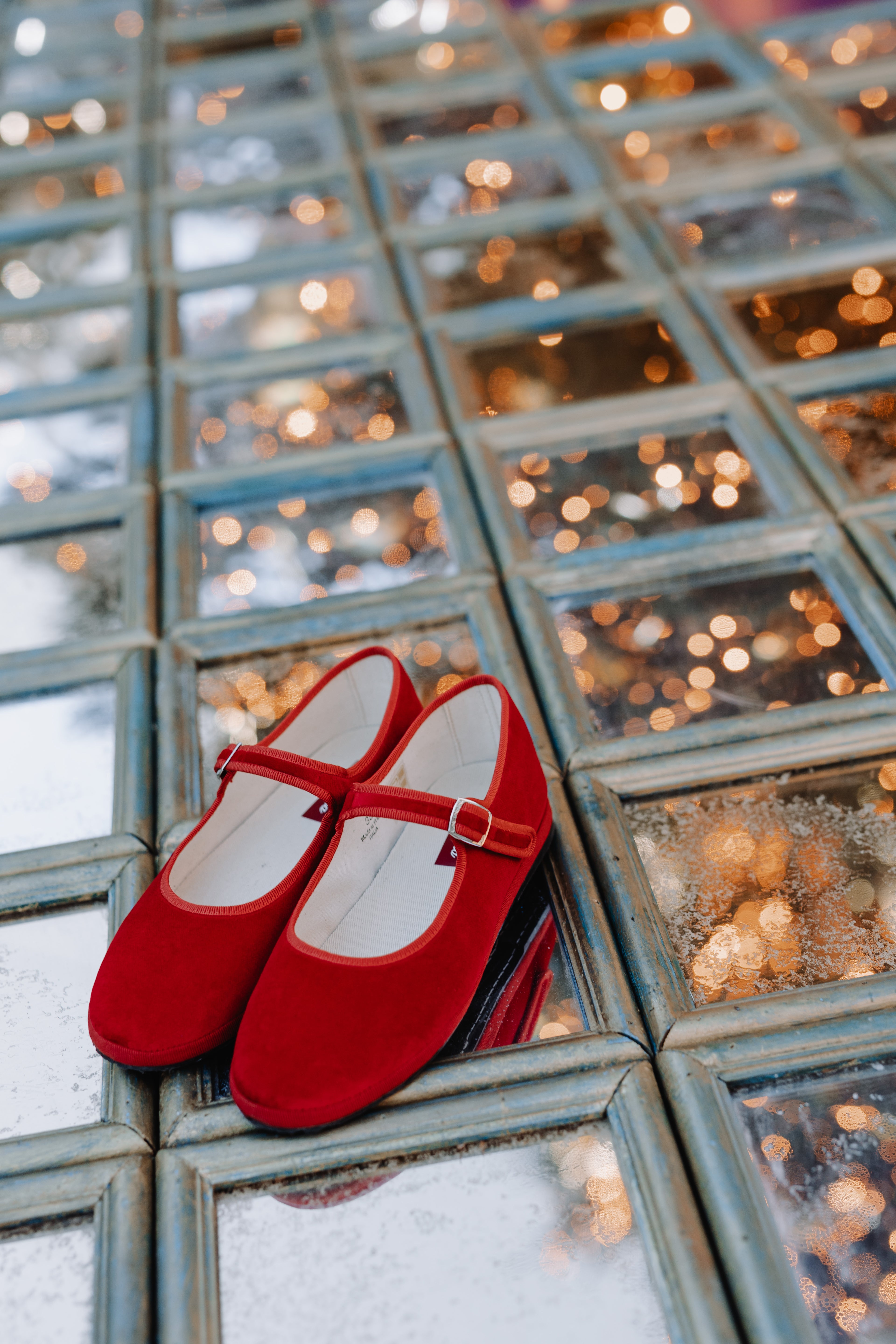 Handcrafted Gondolina Opera Mary Jane in red velvet, featuring authentic Venetian design, lifestyle