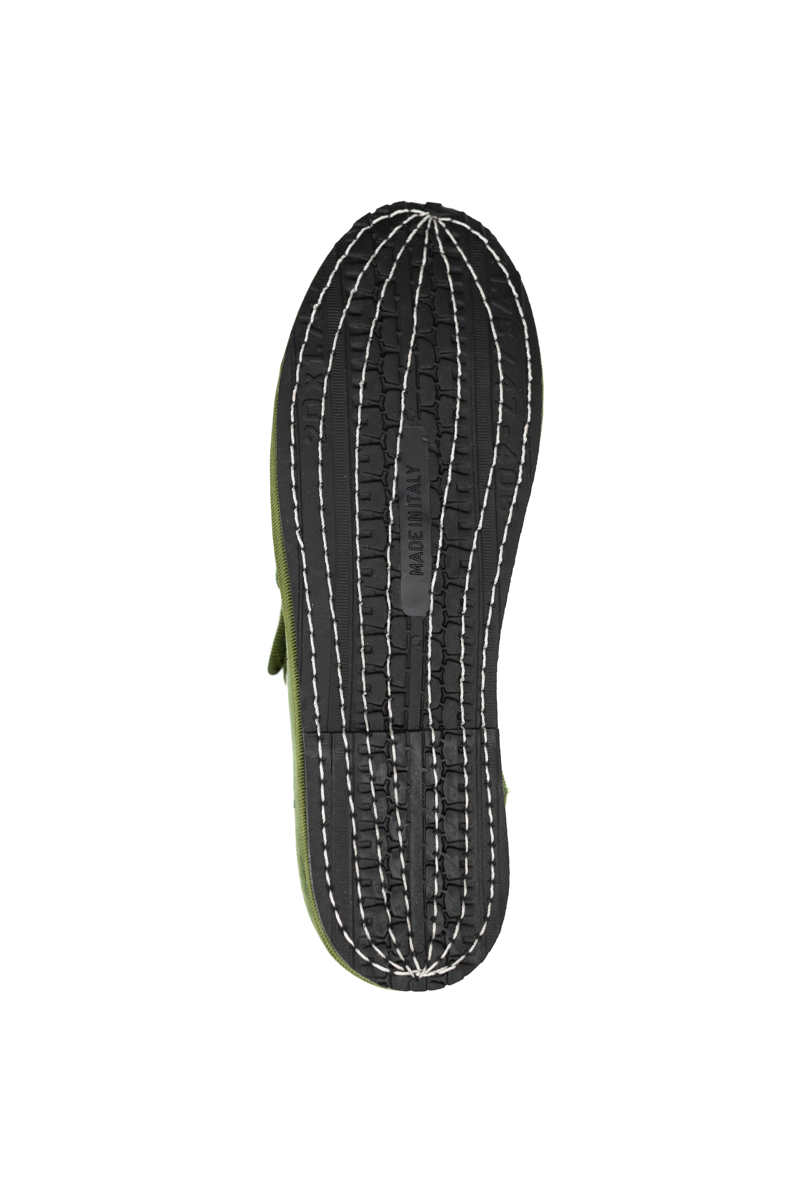 Handcrafted Gondolina Sofia Mary Jane in light green velvet, featuring authentic Venetian design, sole detail