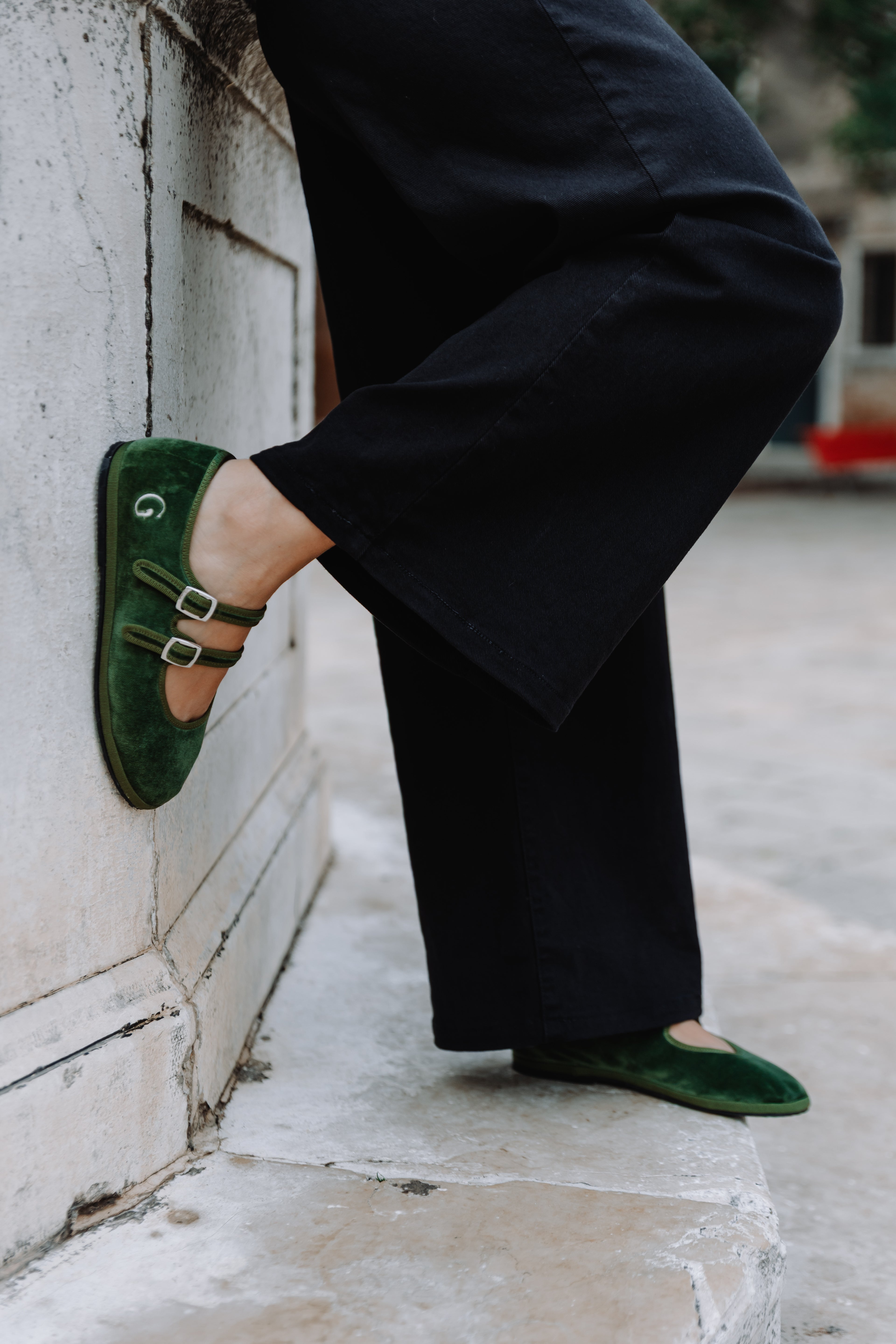 Handcrafted Gondolina Sofia Mary Jane in light green velvet, featuring authentic Venetian design, close-up